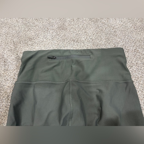 Lululemon Women’s In Focus Run Tight Sense Knit Army Green Size 8 - Picture 2 of 7